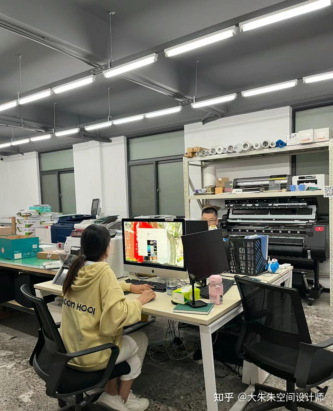 圖文店設(shè)計(jì)師與平面廣告公司設(shè)計(jì)師的差異及薪資對比